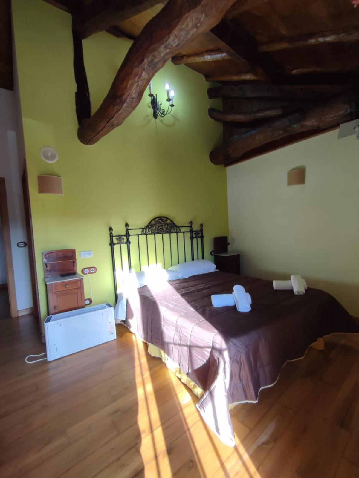 Vila Peregrina-Taxi Gratis Арсуа Экстерьер фото
